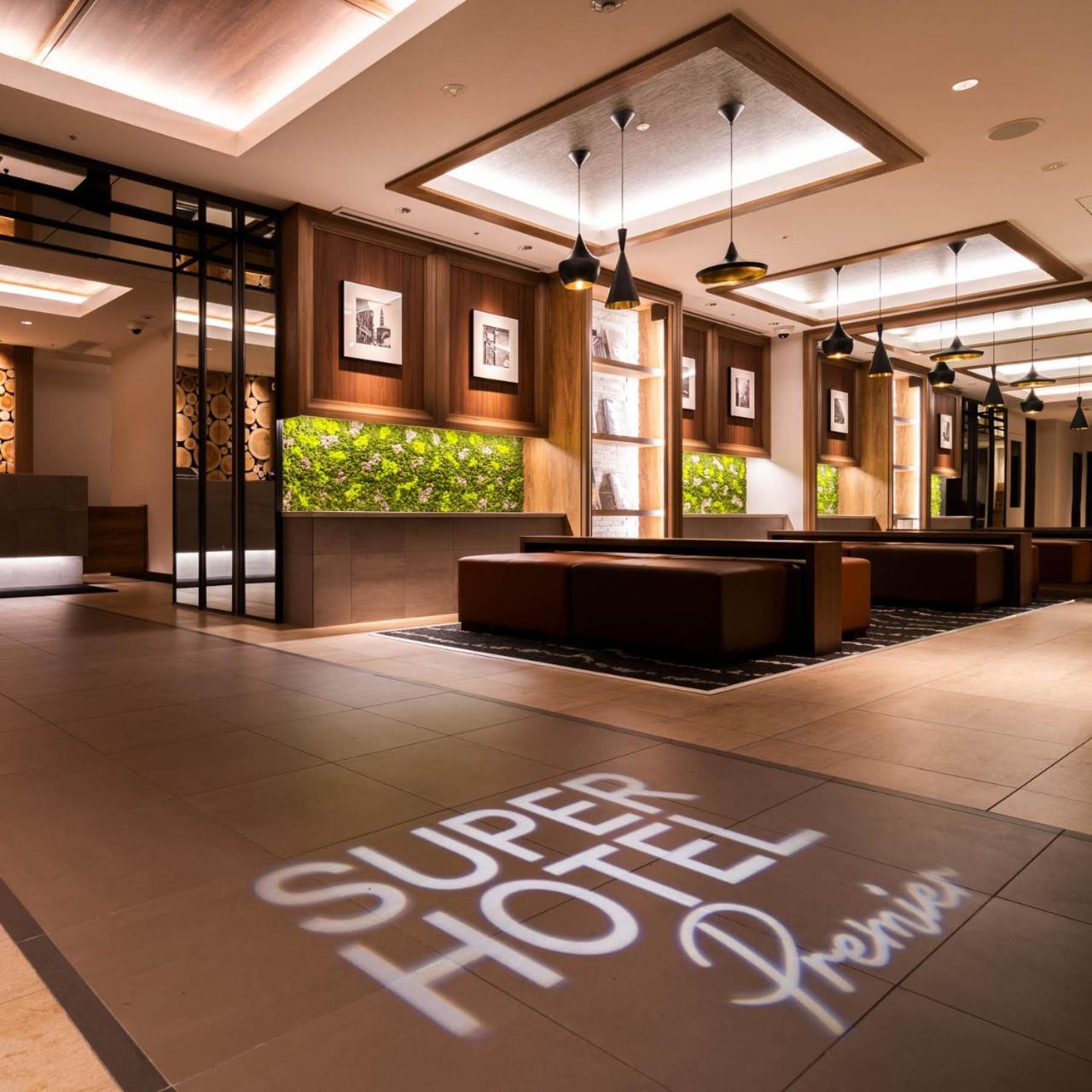 ซูเปอร์ โฮเต็ล พรีเมียร์ กินซา โรงแรม 3*